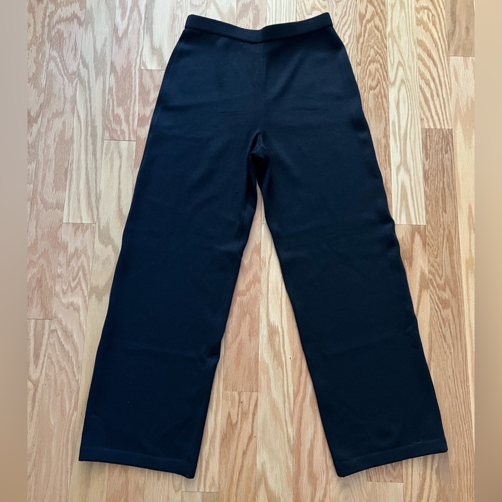 St. John Black Knit Pants